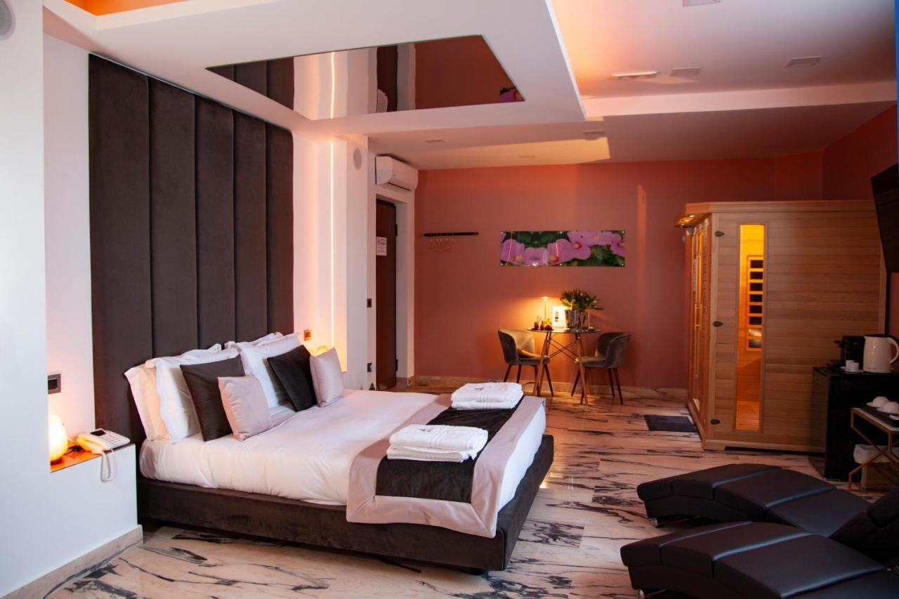 Hotel Ibisco Suites & Relax Поцуоли Екстериор снимка