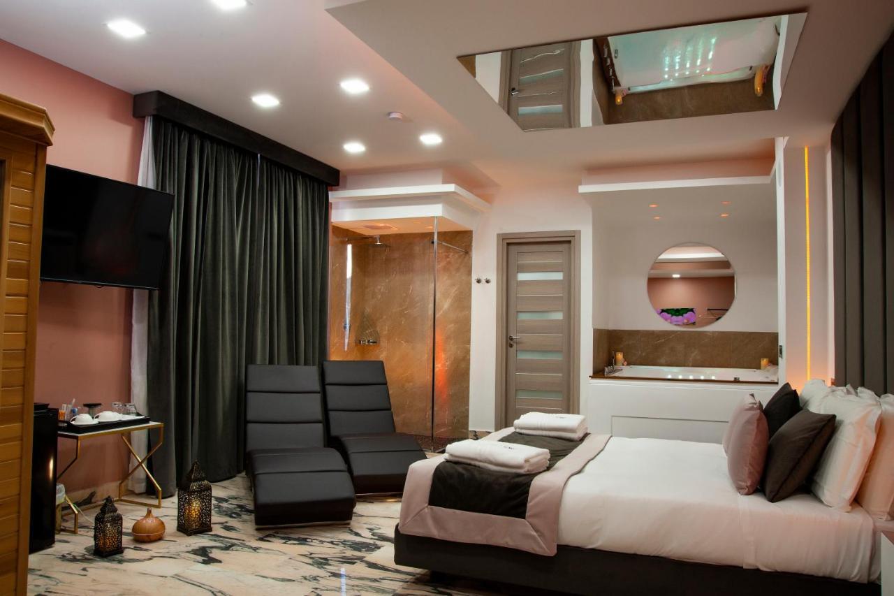 Hotel Ibisco Suites & Relax Поцуоли Екстериор снимка