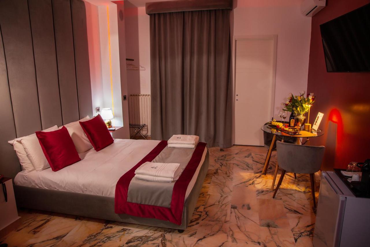 Hotel Ibisco Suites & Relax Поцуоли Екстериор снимка