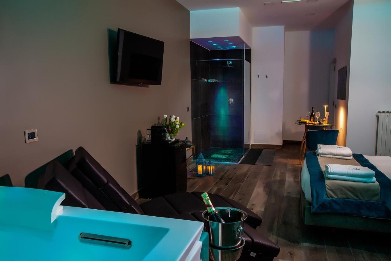 Hotel Ibisco Suites & Relax Поцуоли Екстериор снимка