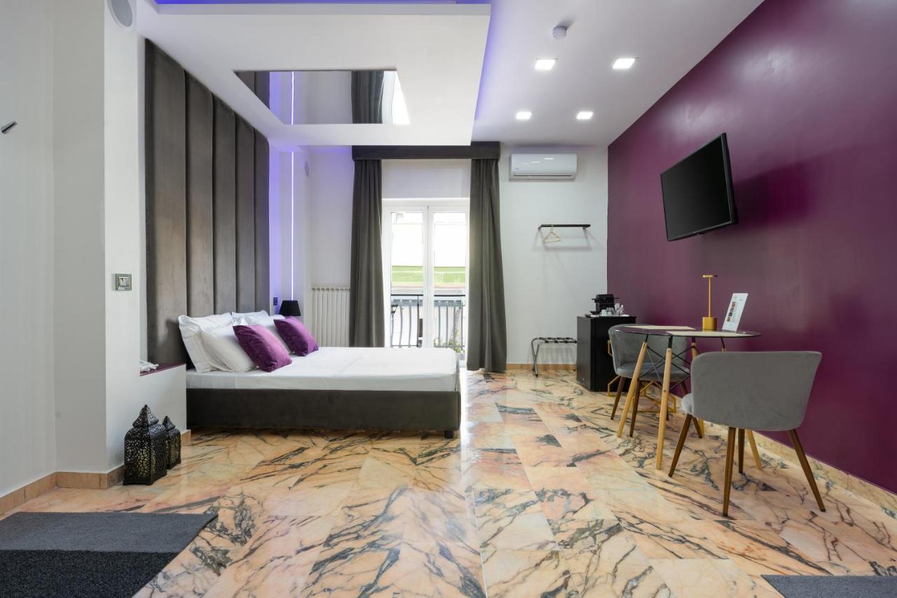 Hotel Ibisco Suites & Relax Поцуоли Екстериор снимка