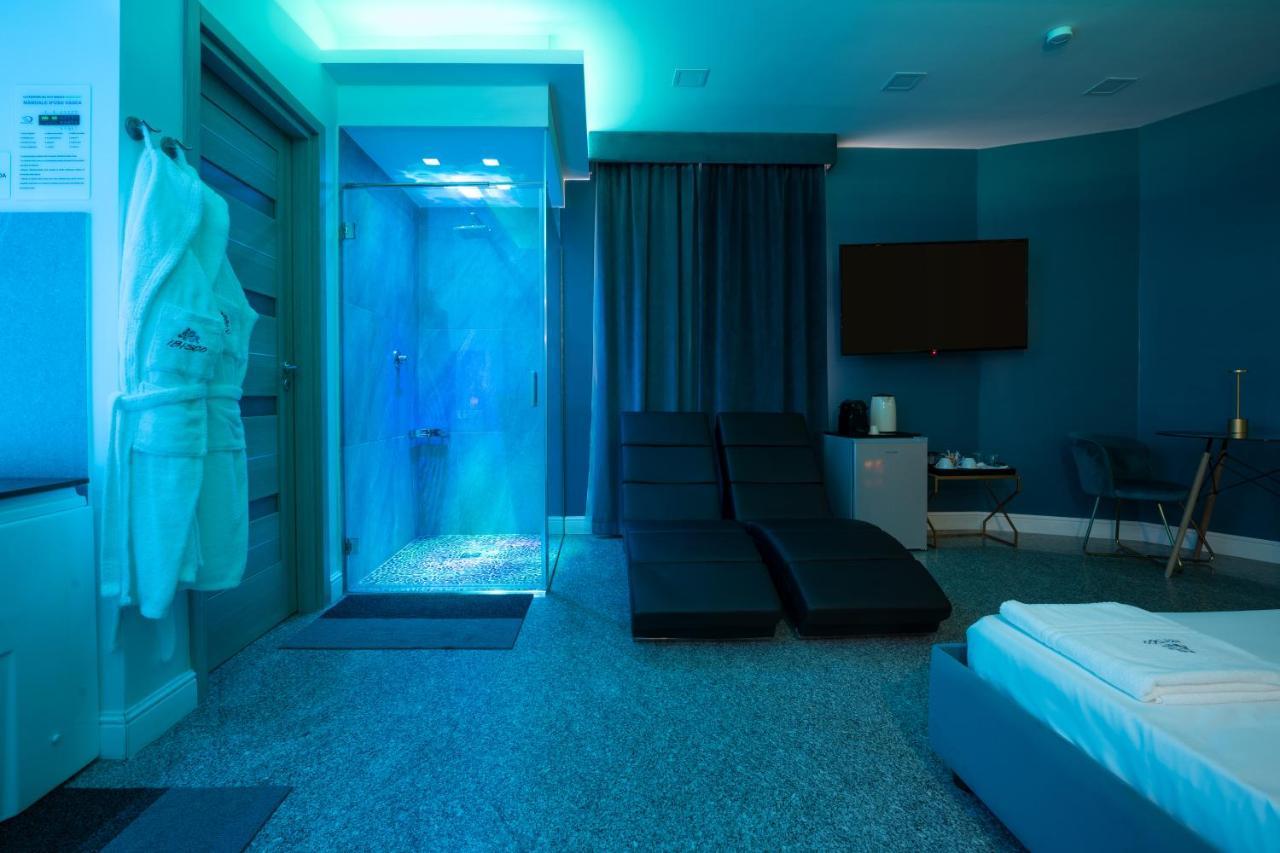 Hotel Ibisco Suites & Relax Поцуоли Екстериор снимка