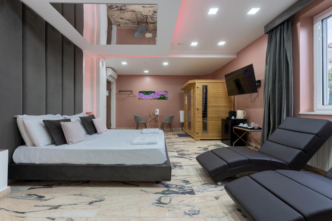 Hotel Ibisco Suites & Relax Поцуоли Екстериор снимка