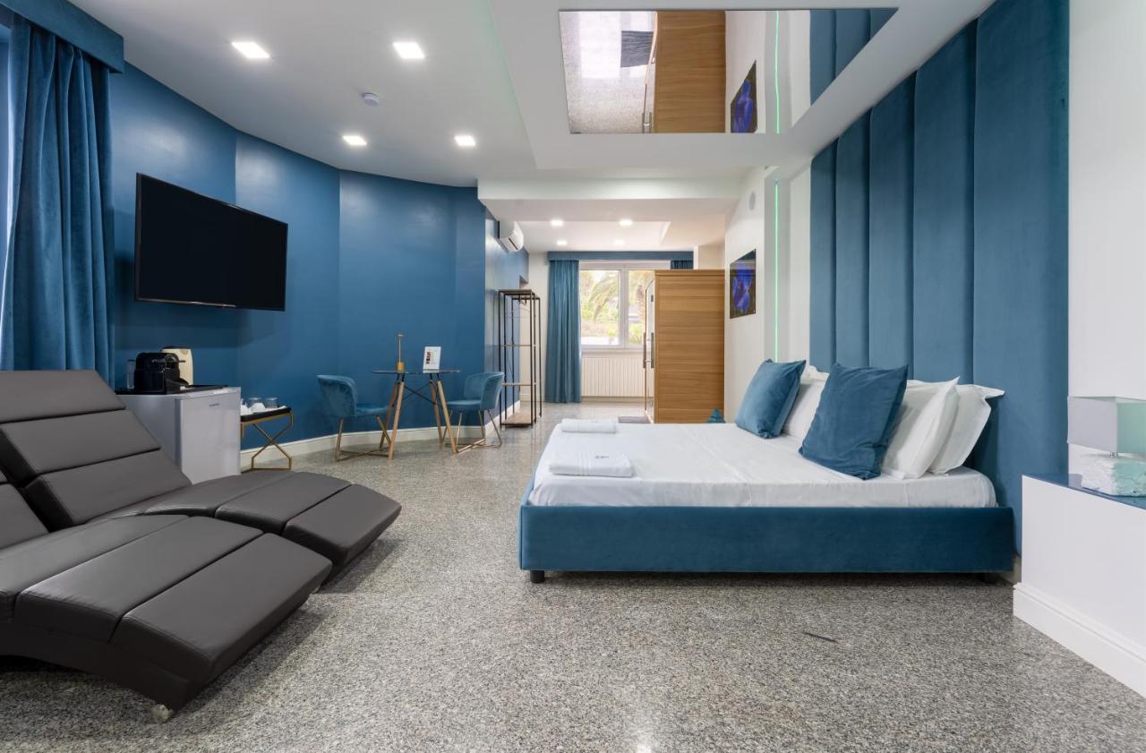 Hotel Ibisco Suites & Relax Поцуоли Екстериор снимка