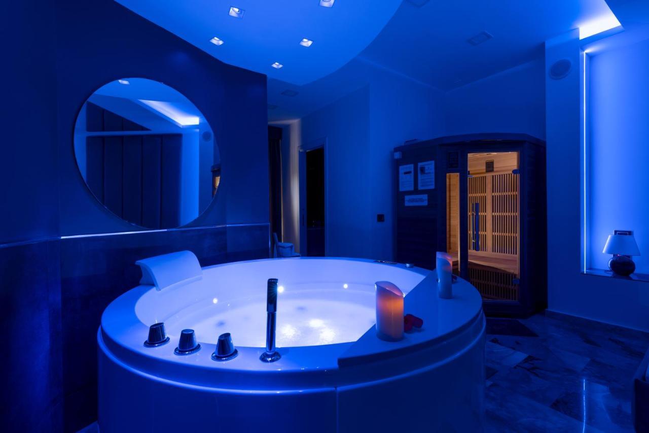 Hotel Ibisco Suites & Relax Поцуоли Екстериор снимка
