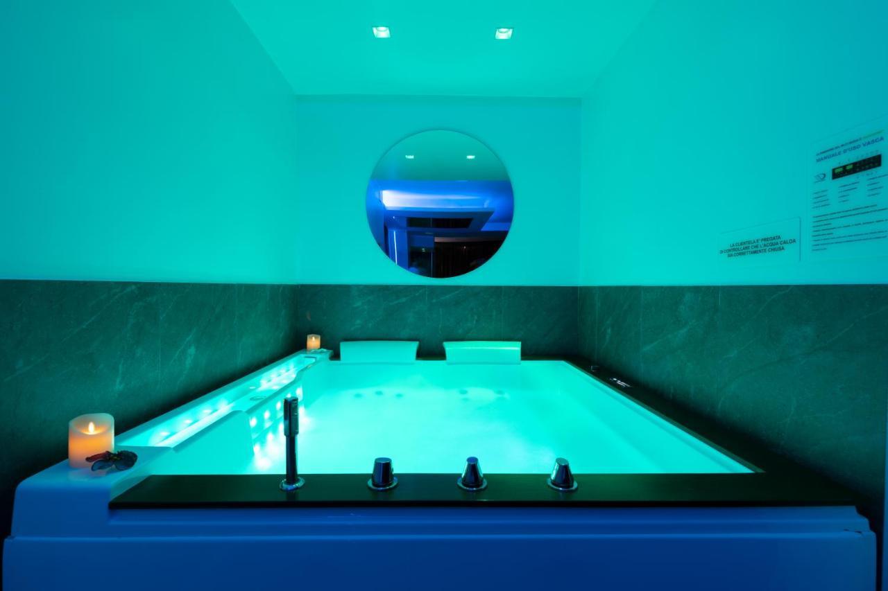 Hotel Ibisco Suites & Relax Поцуоли Екстериор снимка